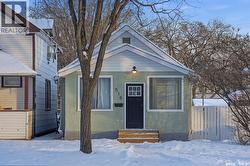 518 i AVENUE S Saskatoon, SK S7M 1Y5