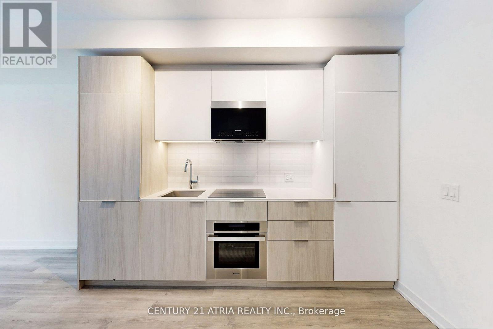 340 - 28 Eastern Avenue, Toronto, ON - Indoor