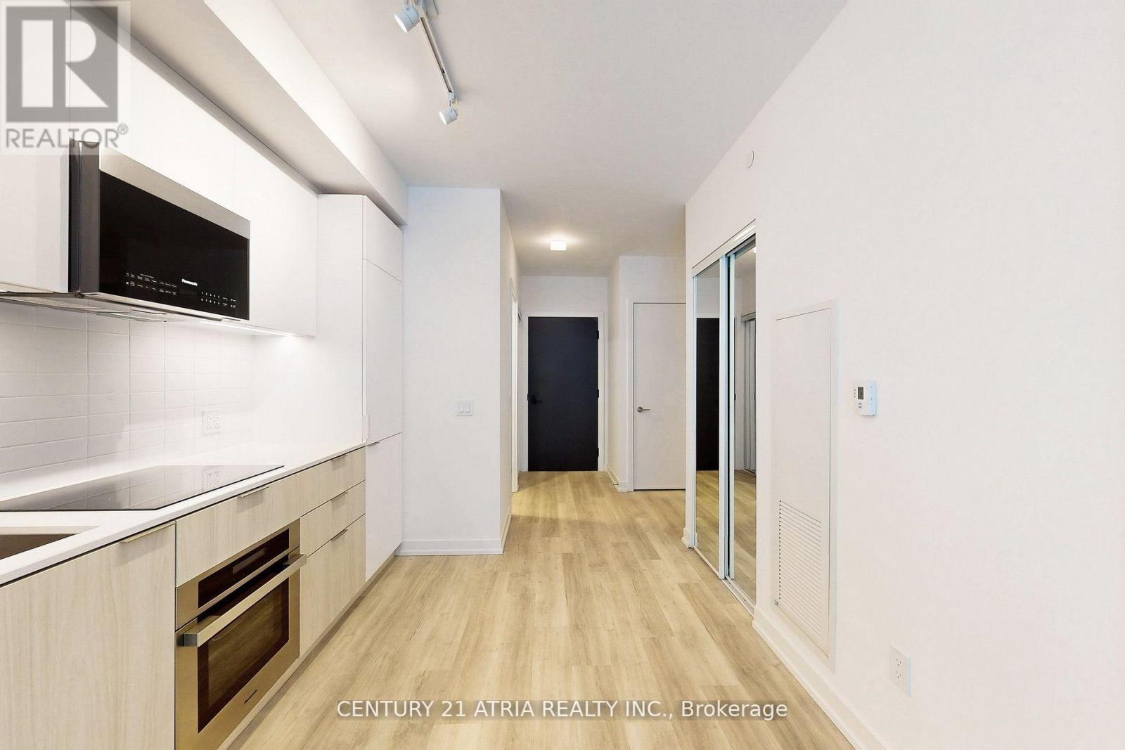 340 - 28 Eastern Avenue, Toronto, ON - Indoor Photo Showing Kitchen