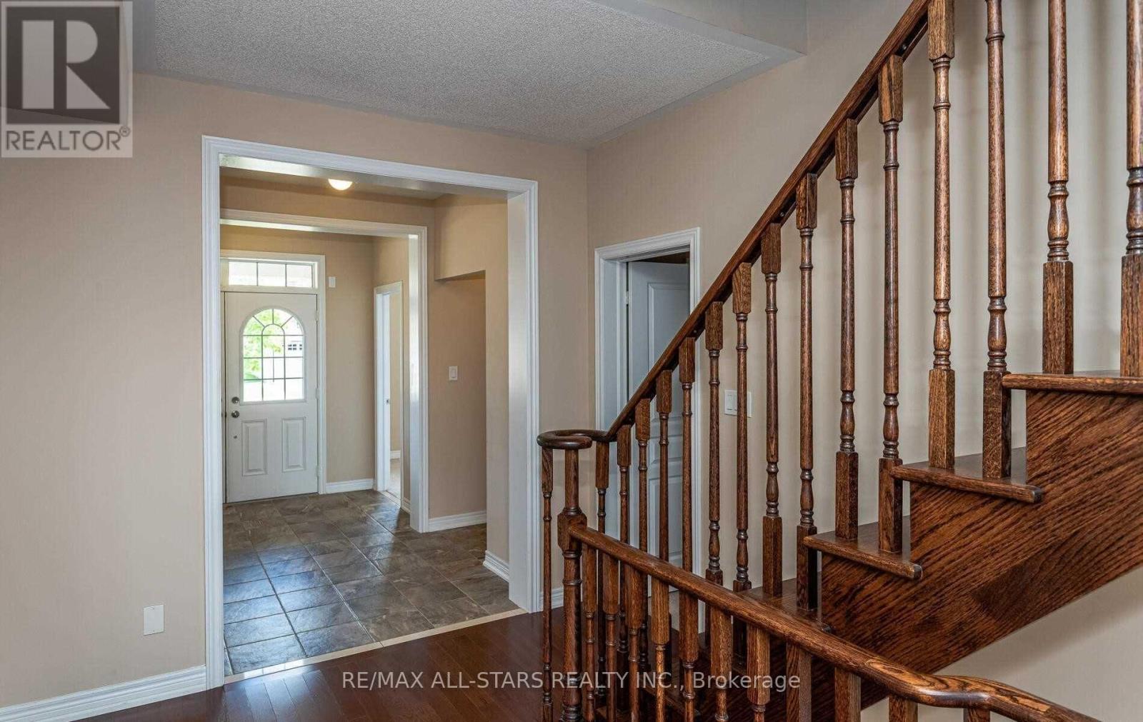 20 Beechener Street, Georgina, ON - Indoor Photo Showing Other Room