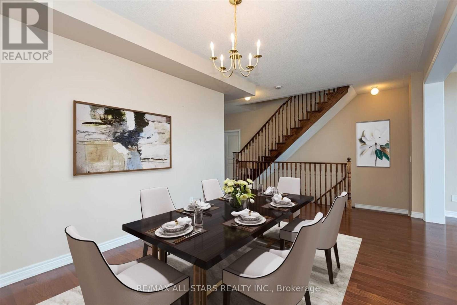 20 Beechener Street, Georgina, ON - Indoor Photo Showing Dining Room