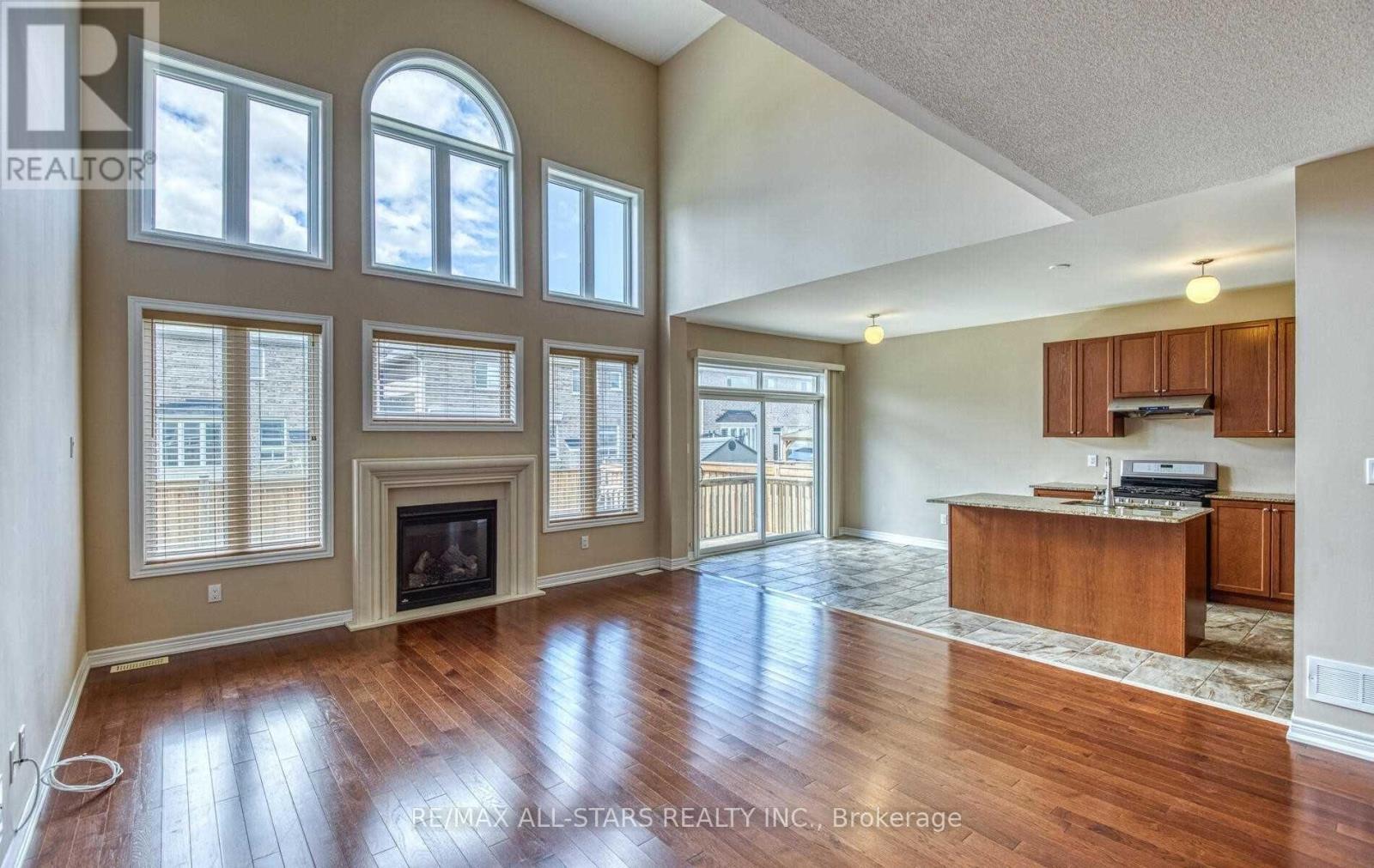 20 Beechener Street, Georgina, ON - Indoor With Fireplace