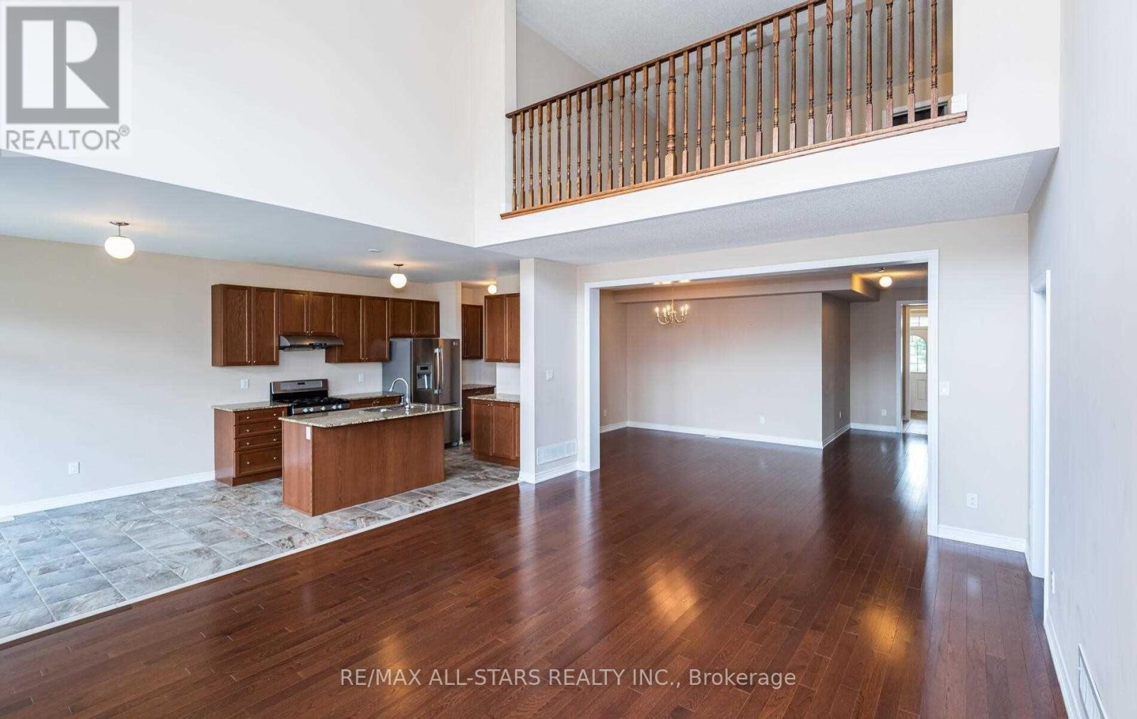 20 Beechener Street, Georgina, ON - Indoor Photo Showing Kitchen