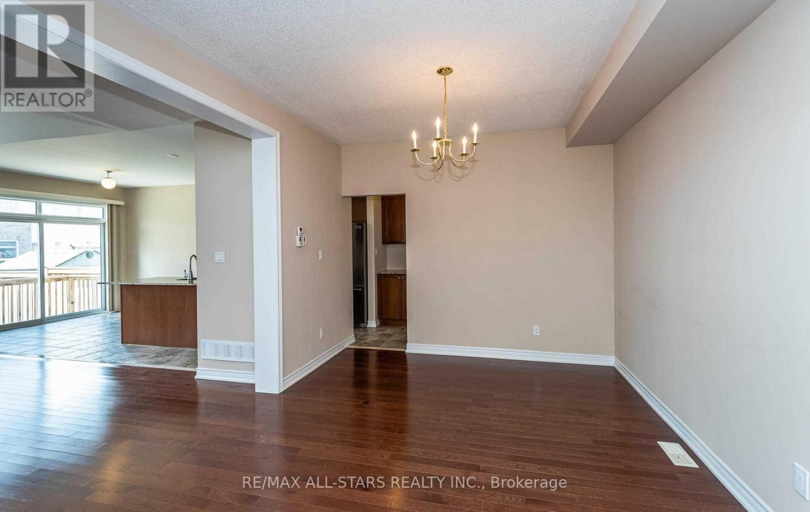 20 Beechener Street, Georgina, ON - Indoor Photo Showing Other Room