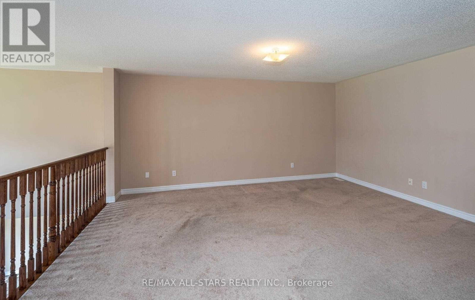 20 Beechener Street, Georgina, ON - Indoor Photo Showing Other Room