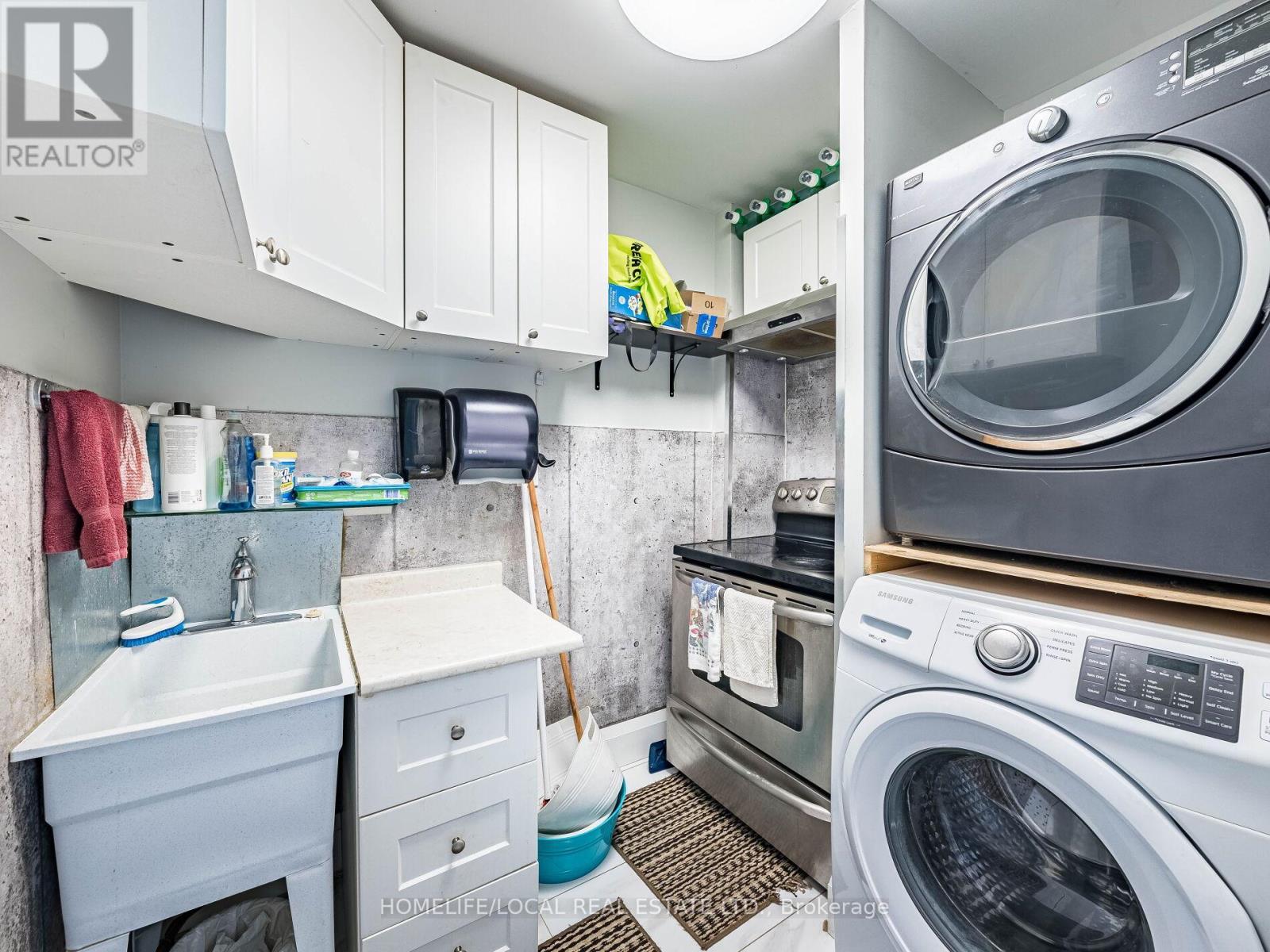 1958 Innisfil Heights Crescent, Innisfil, ON - Indoor Photo Showing Laundry Room