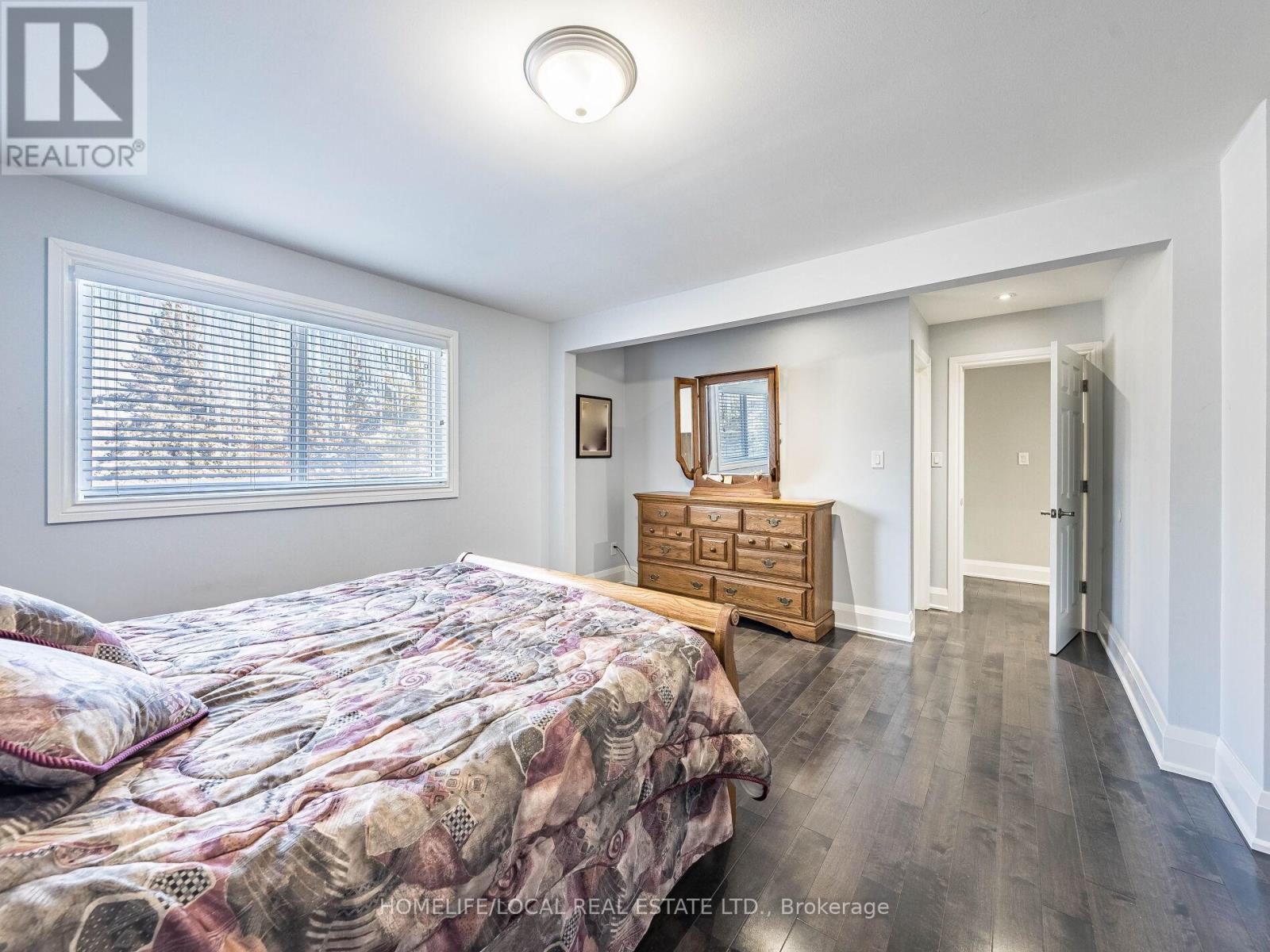 1958 Innisfil Heights Crescent, Innisfil, ON - Indoor Photo Showing Bedroom