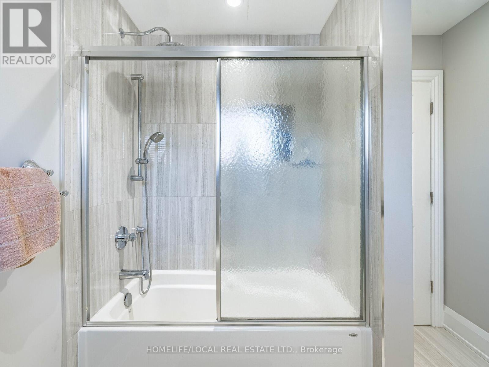 1958 Innisfil Heights Crescent, Innisfil, ON - Indoor Photo Showing Bathroom