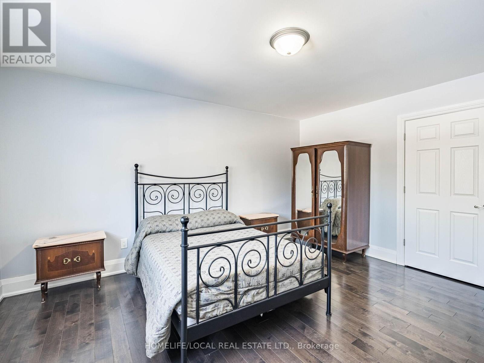 1958 Innisfil Heights Crescent, Innisfil, ON - Indoor Photo Showing Bedroom