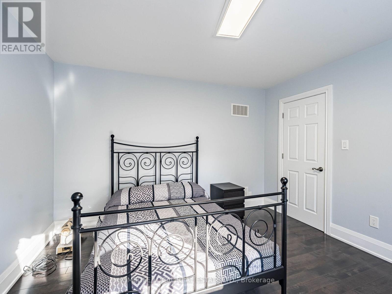 1958 Innisfil Heights Crescent, Innisfil, ON - Indoor