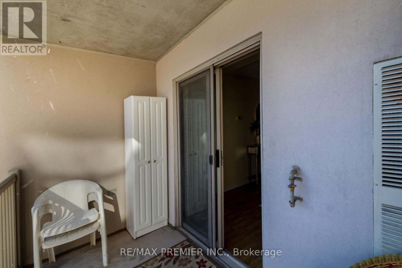 205 - 250 Pine Grove Road, Vaughan, ON -