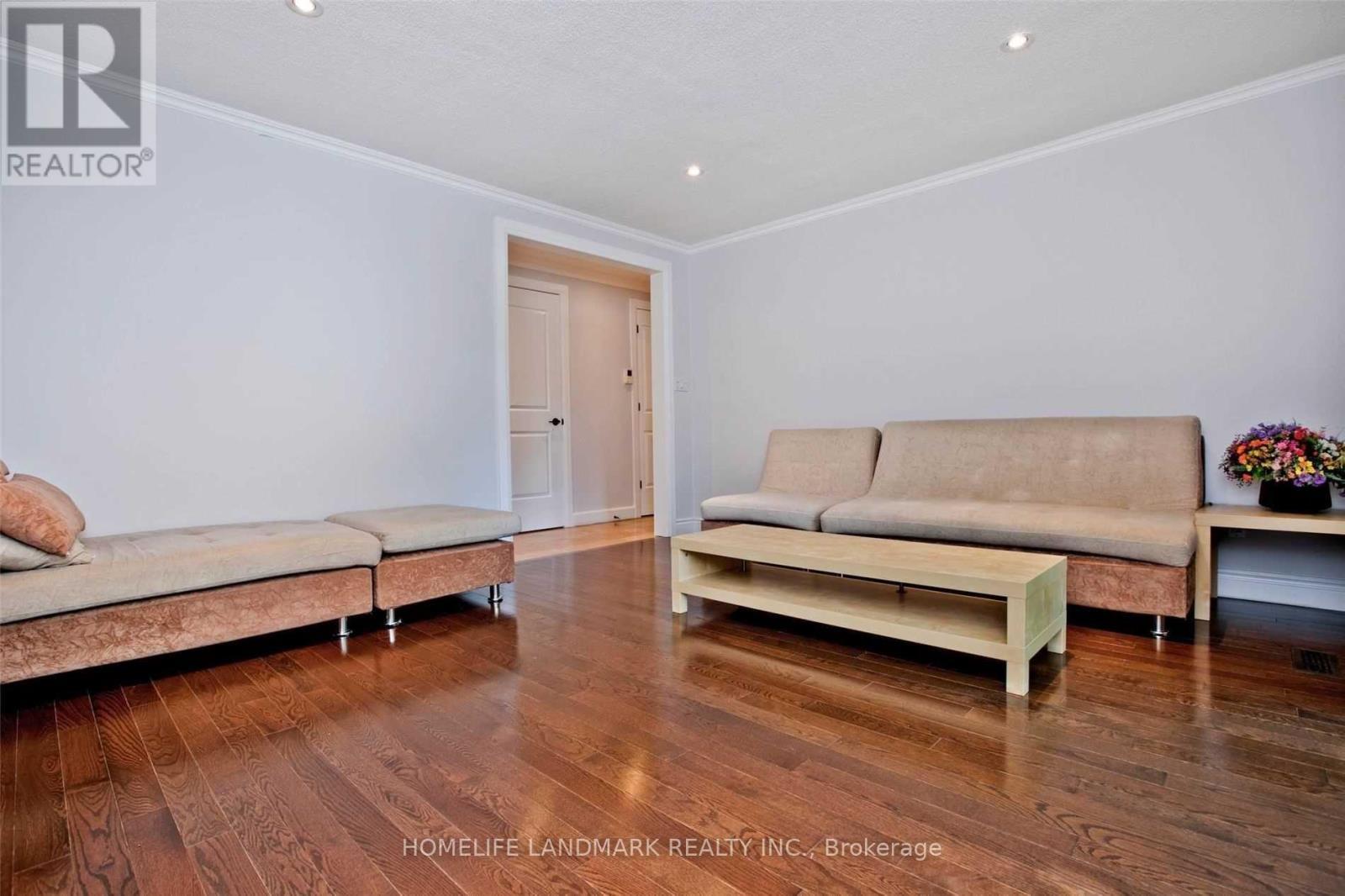 17 Caravan Drive, Toronto, ON - Indoor