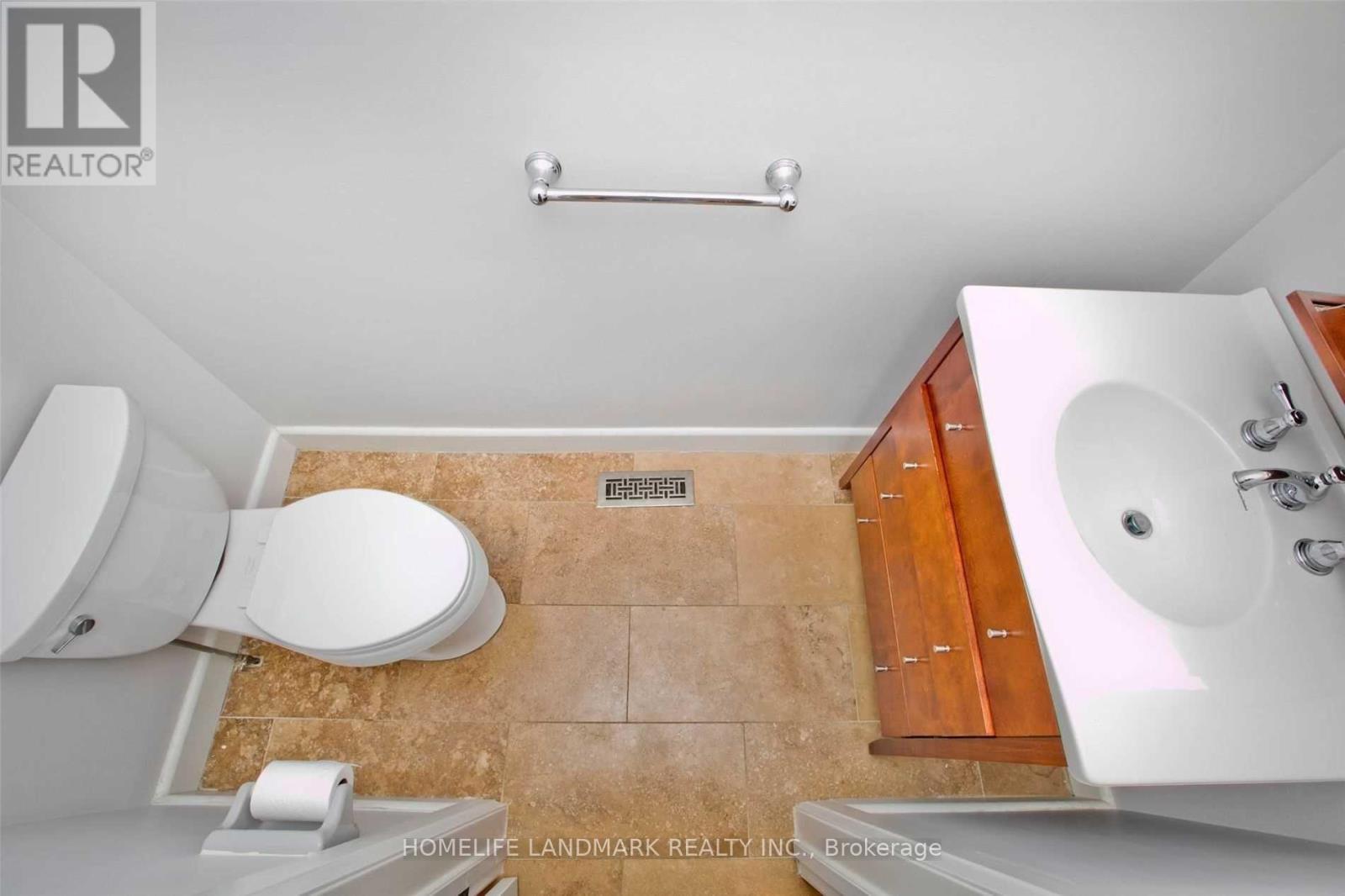 17 Caravan Drive, Toronto, ON - Indoor Photo Showing Bathroom
