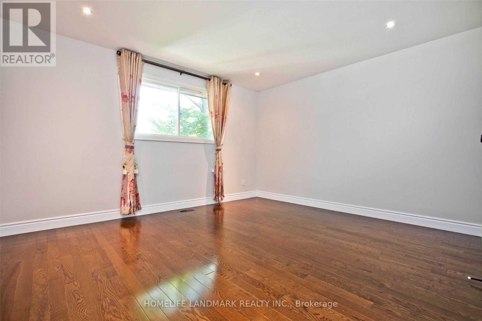 17 Caravan Drive, Toronto, ON - Indoor Photo Showing Other Room