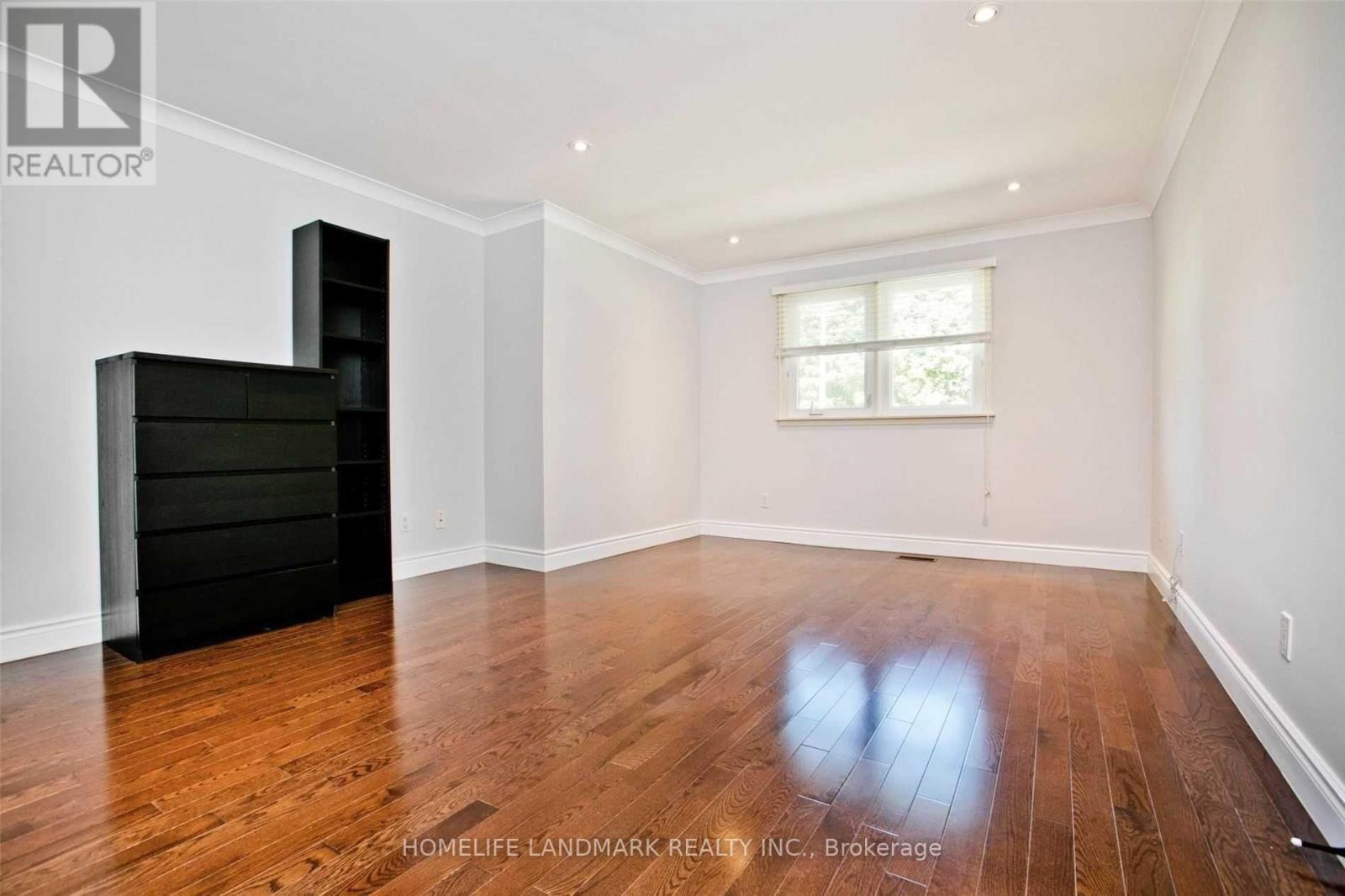 17 Caravan Drive, Toronto, ON - Indoor Photo Showing Other Room