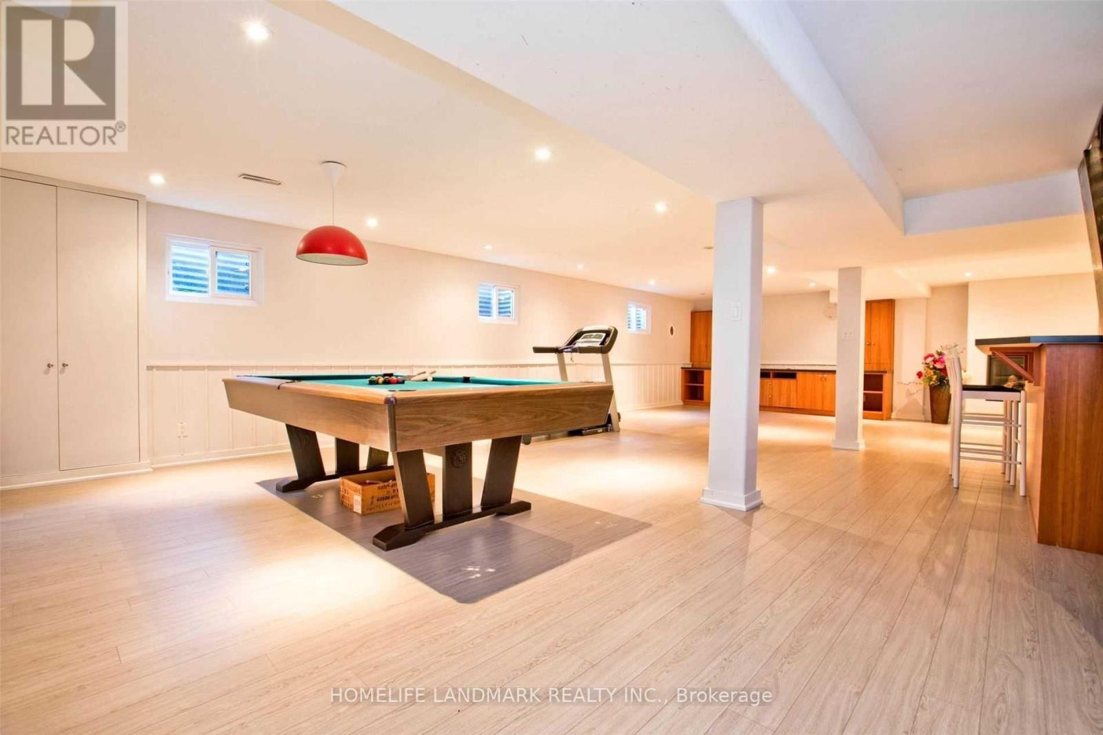 17 Caravan Drive, Toronto, ON - Indoor Photo Showing Other Room