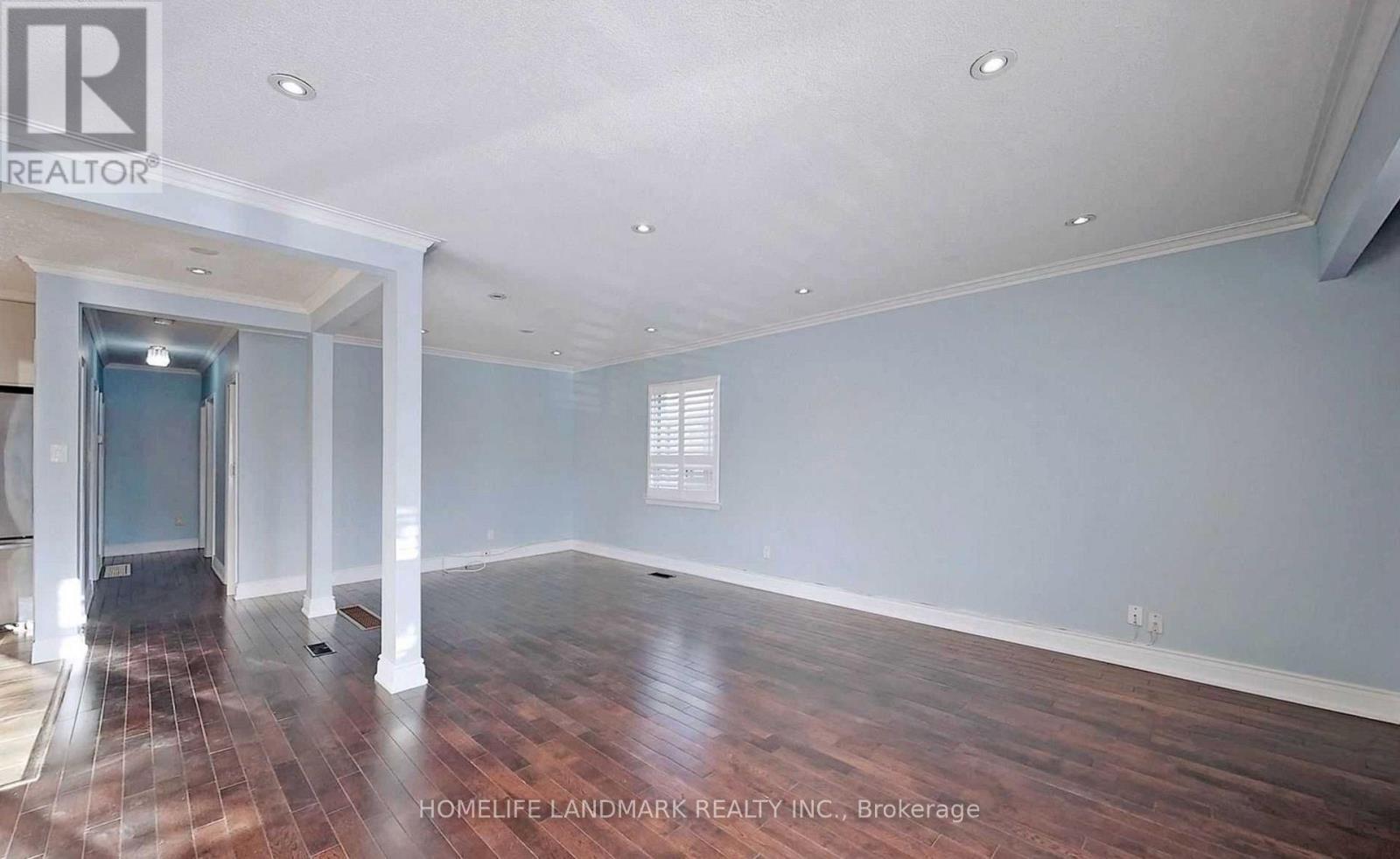 381 Osiris Drive, Richmond Hill, ON - Indoor Photo Showing Other Room