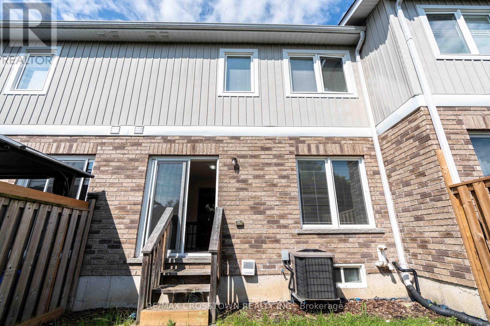 39 - 75 Prince William Way, Barrie, ON - Outdoor With Exterior