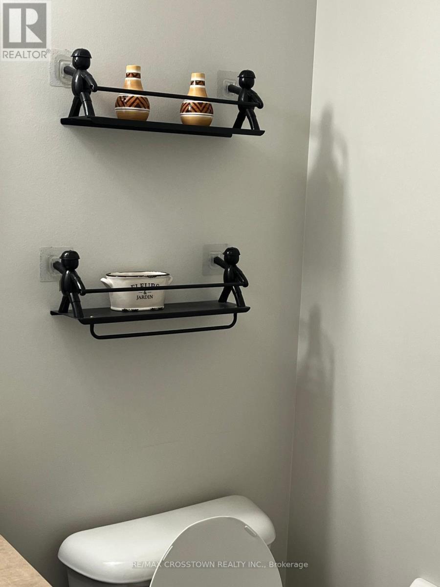 39 - 75 Prince William Way, Barrie, ON - Indoor