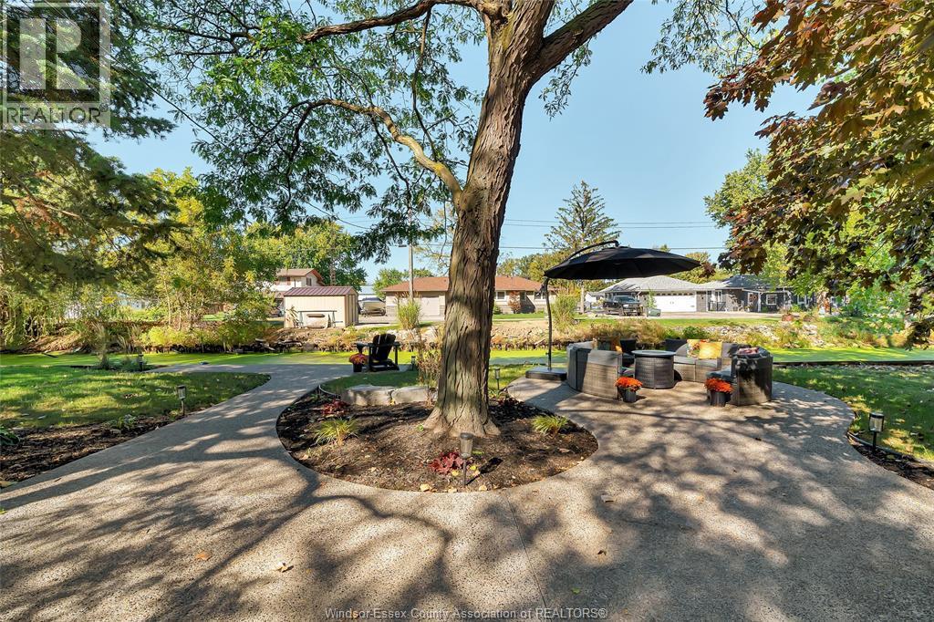 255 Edward Road, Lakeshore, ON - Outdoor