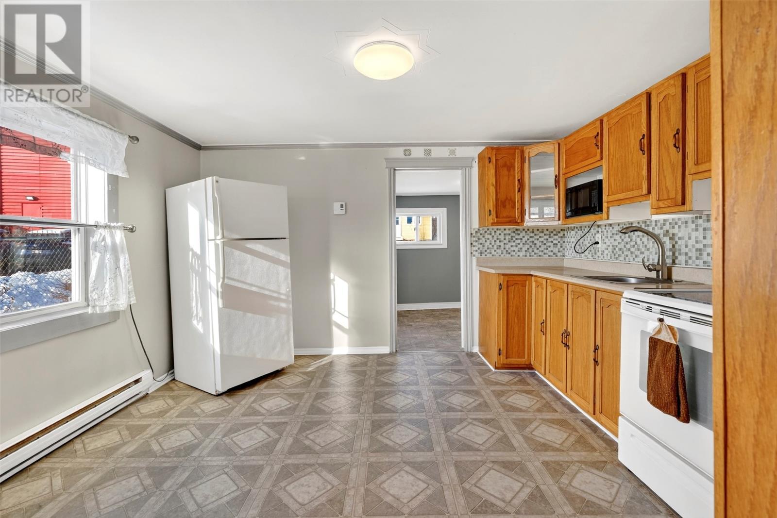 17 Back Cove Road N, Spaniards Bay, NL - Indoor Photo Showing Kitchen