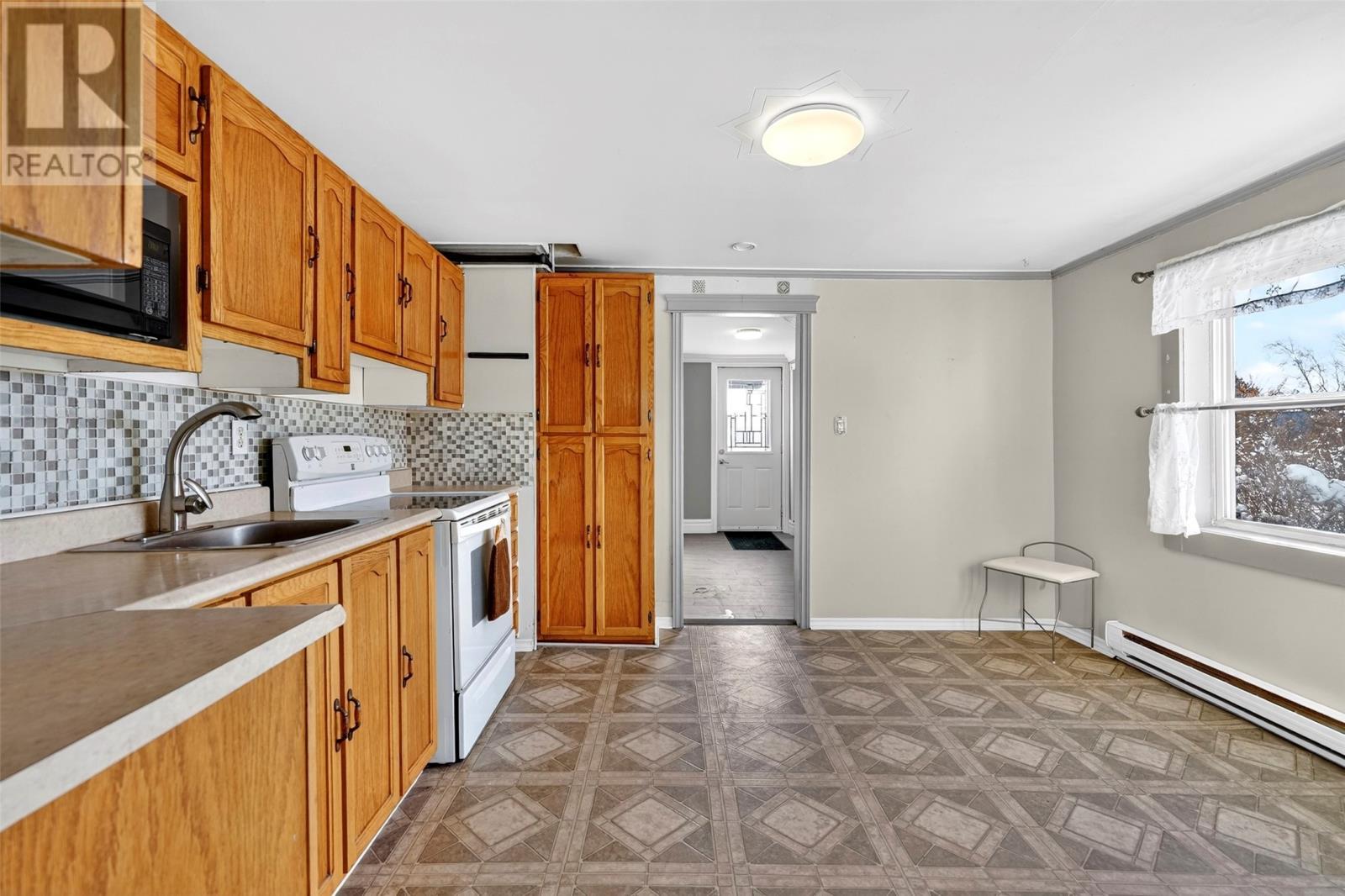 17 Back Cove Road N, Spaniards Bay, NL - Indoor Photo Showing Kitchen