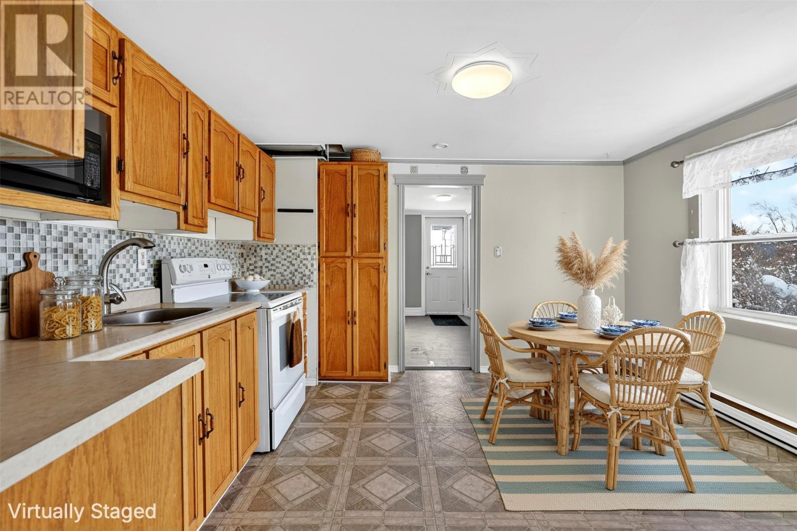 17 Back Cove Road N, Spaniards Bay, NL - Indoor