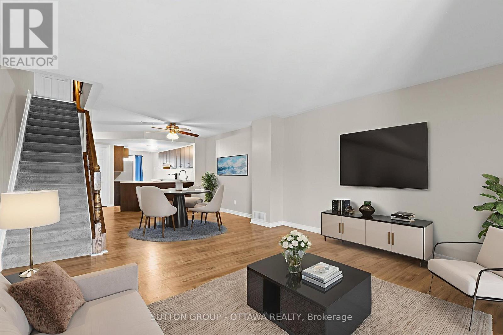 74 - 641 Louis Toscano Drive, Ottawa, ON - Indoor Photo Showing Living Room