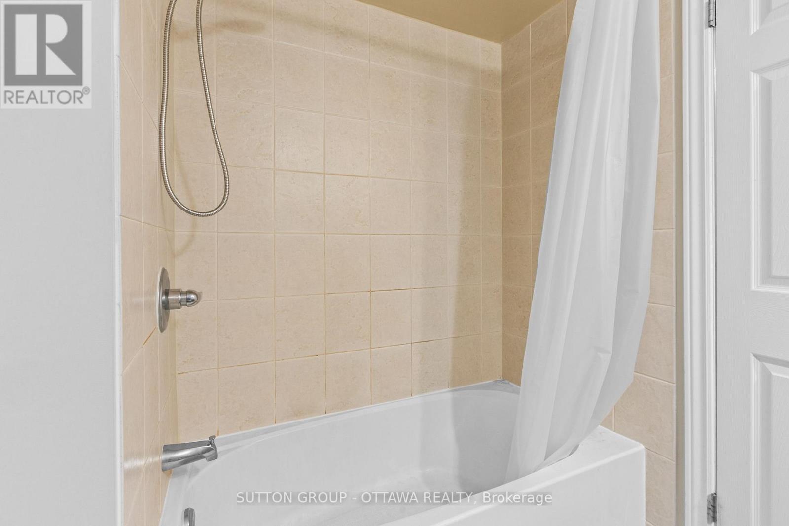 74 - 641 Louis Toscano Drive, Ottawa, ON - Indoor Photo Showing Bathroom