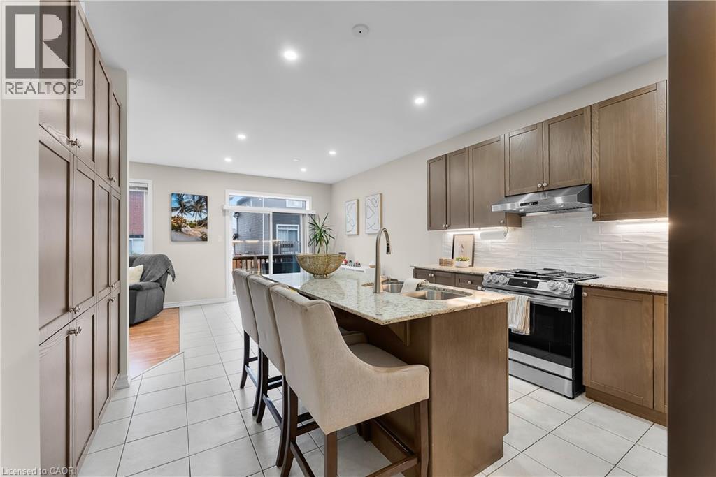 348 Concession 3 Road, Niagara-On-The-Lake, ON - Indoor Photo Showing Kitchen With Upgraded Kitchen