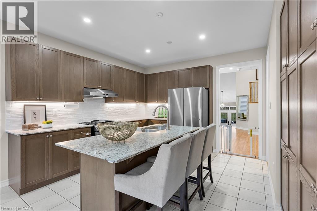 348 Concession 3 Road, Niagara-On-The-Lake, ON - Indoor Photo Showing Kitchen With Double Sink With Upgraded Kitchen