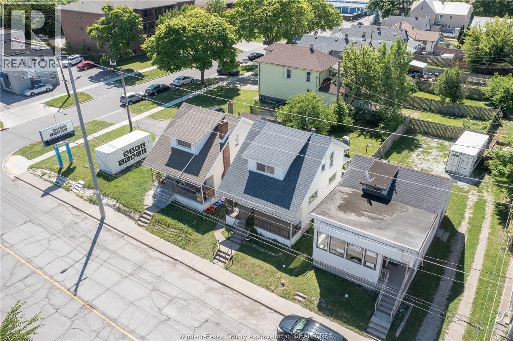 1333 Wyandotte Street West, Windsor, ON - Outdoor