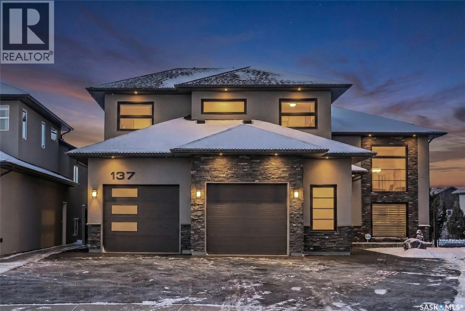 137 Gillies Bay, Saskatoon, SK - Outdoor