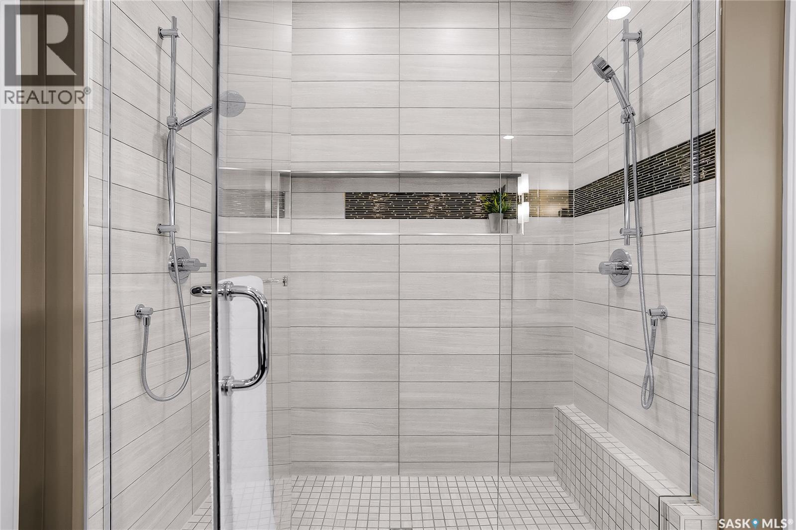 137 Gillies Bay, Saskatoon, SK - Indoor Photo Showing Bathroom