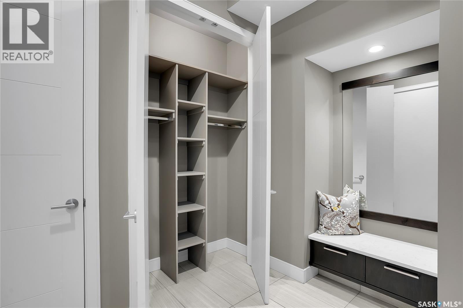 137 Gillies Bay, Saskatoon, SK - Indoor Photo Showing Other Room