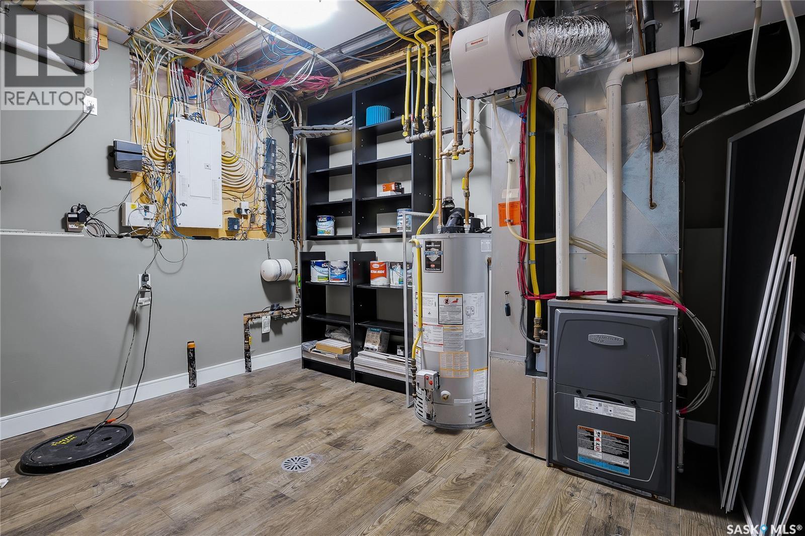 137 Gillies Bay, Saskatoon, SK - Indoor Photo Showing Basement