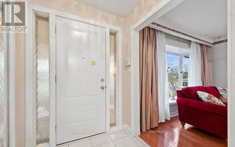 85 Autumn Boulevard, Brampton, ON - Indoor Photo Showing Other Room