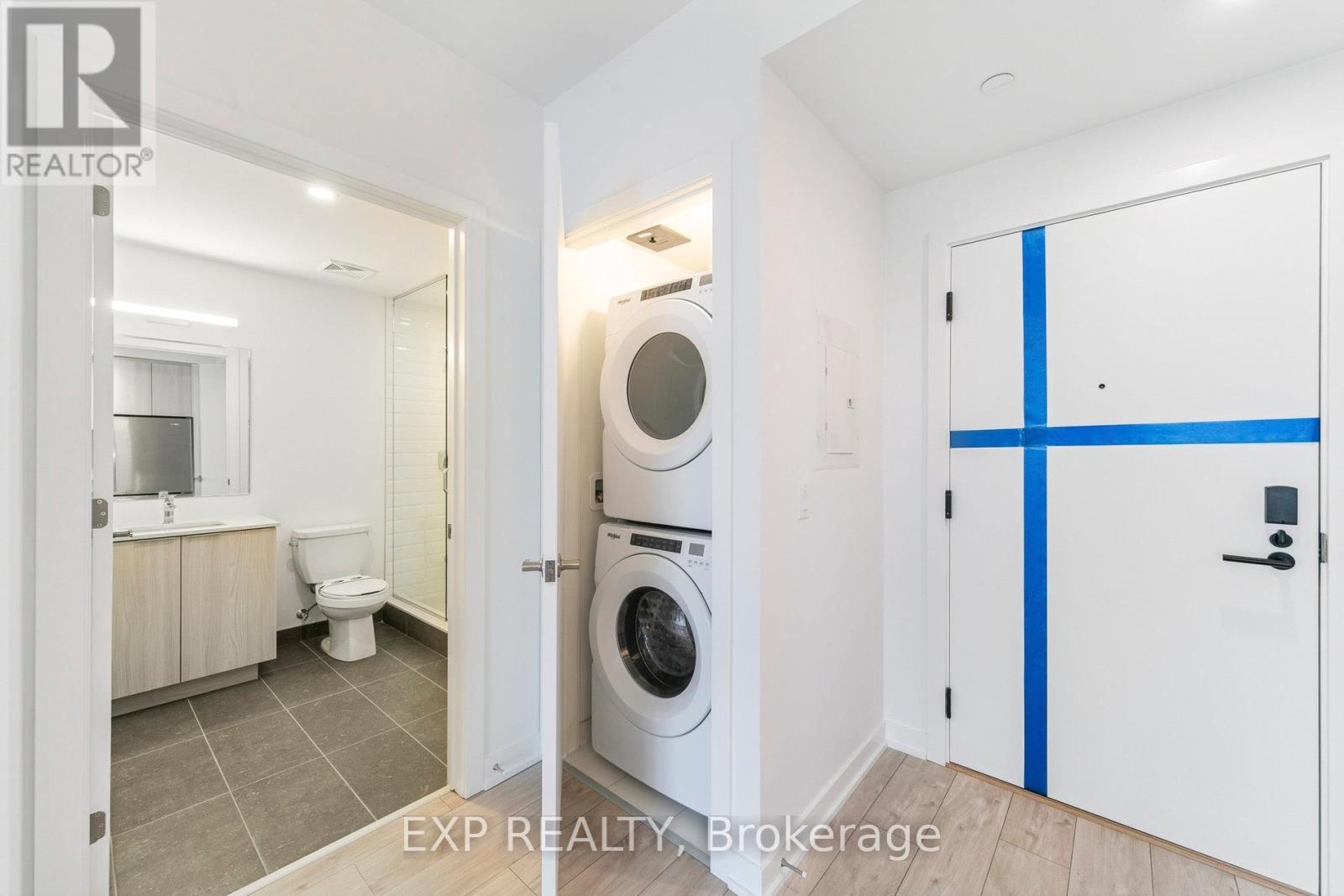 716 - 720 Whitlock Avenue, Milton, ON - Indoor Photo Showing Laundry Room