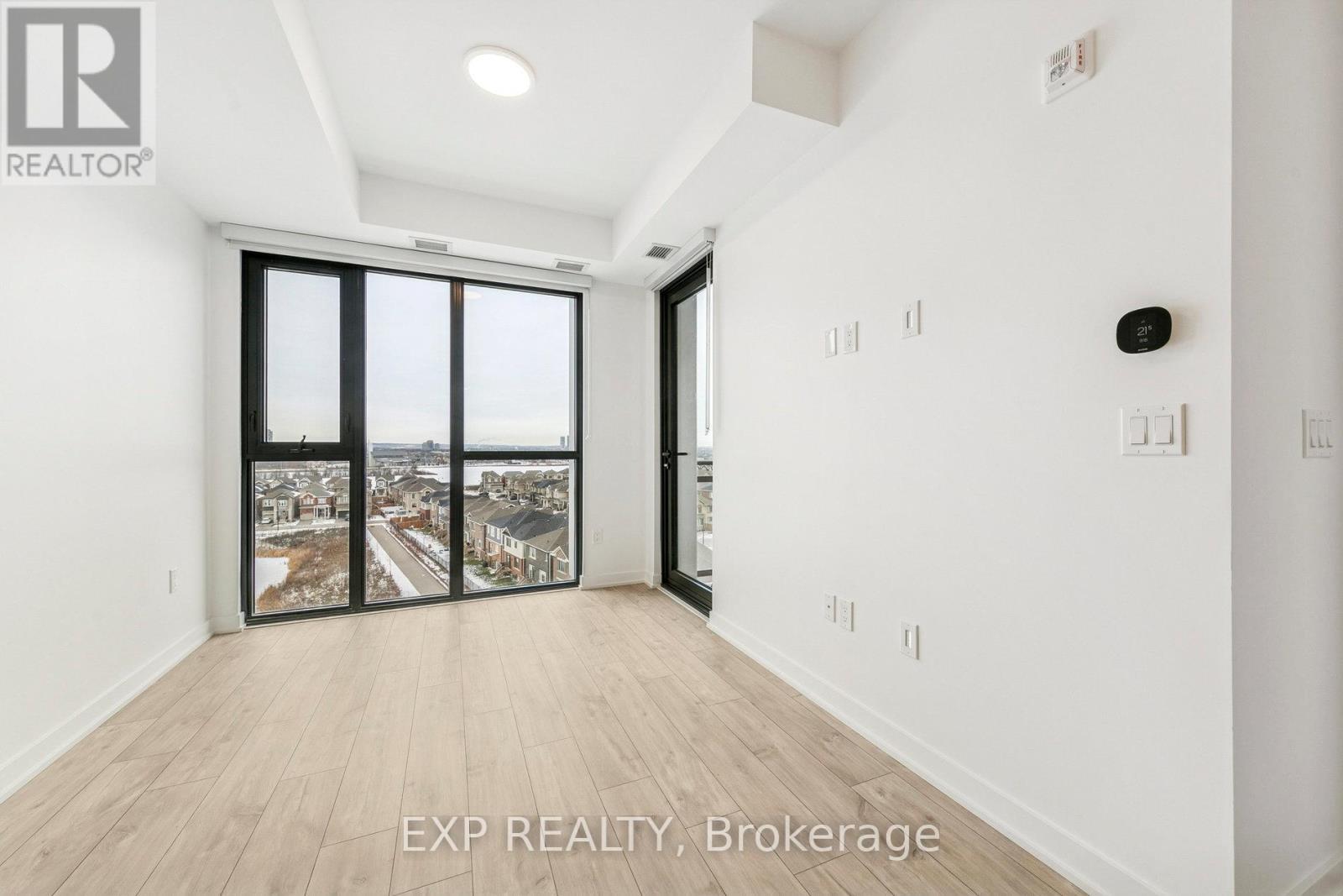 716 - 720 Whitlock Avenue, Milton, ON - Indoor Photo Showing Other Room