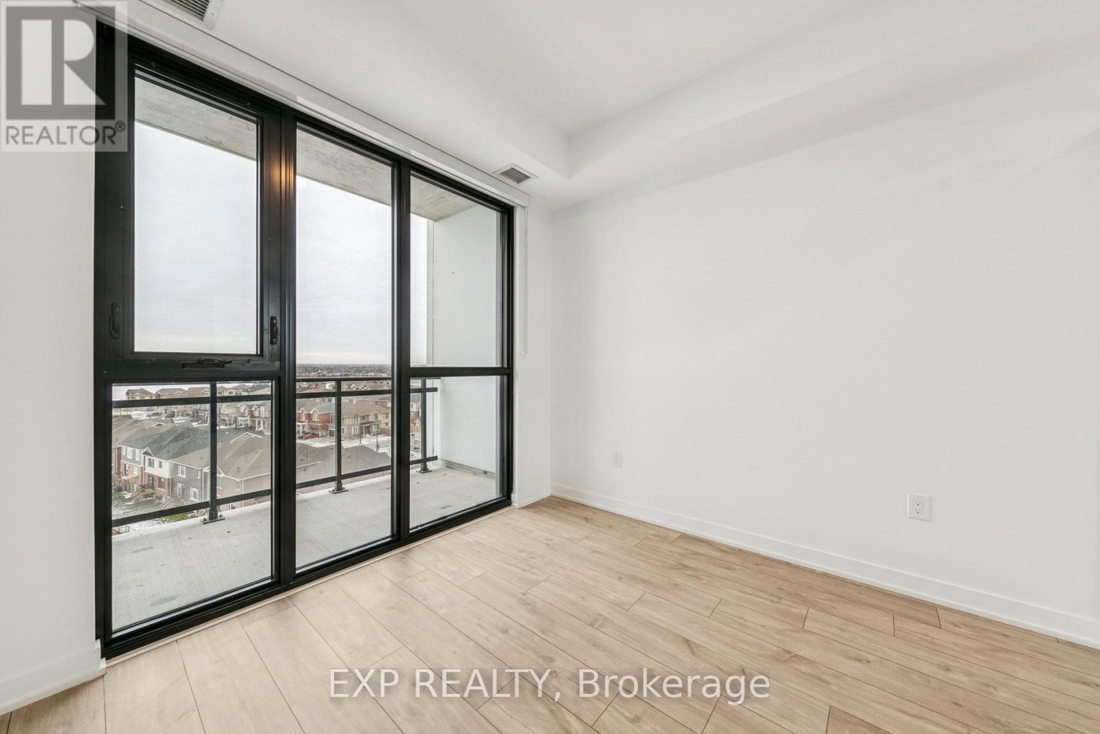 716 - 720 Whitlock Avenue, Milton, ON - Indoor Photo Showing Other Room