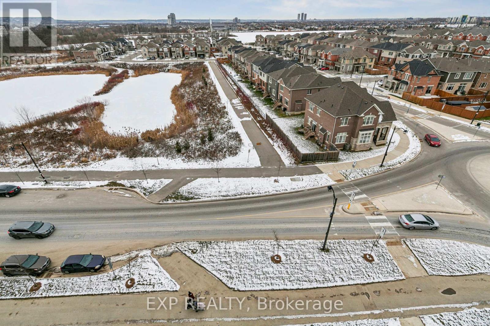 716 - 720 Whitlock Avenue, Milton, ON - Outdoor With View