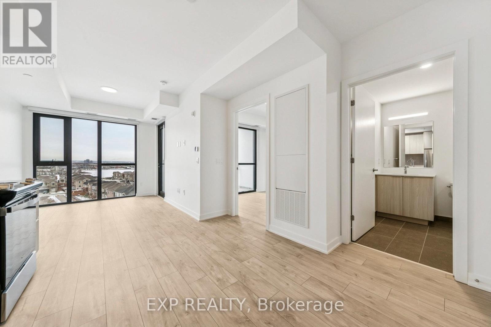 716 - 720 Whitlock Avenue, Milton, ON - Indoor Photo Showing Other Room