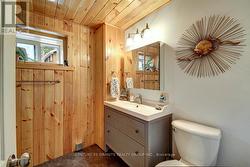 White House Bathroom -