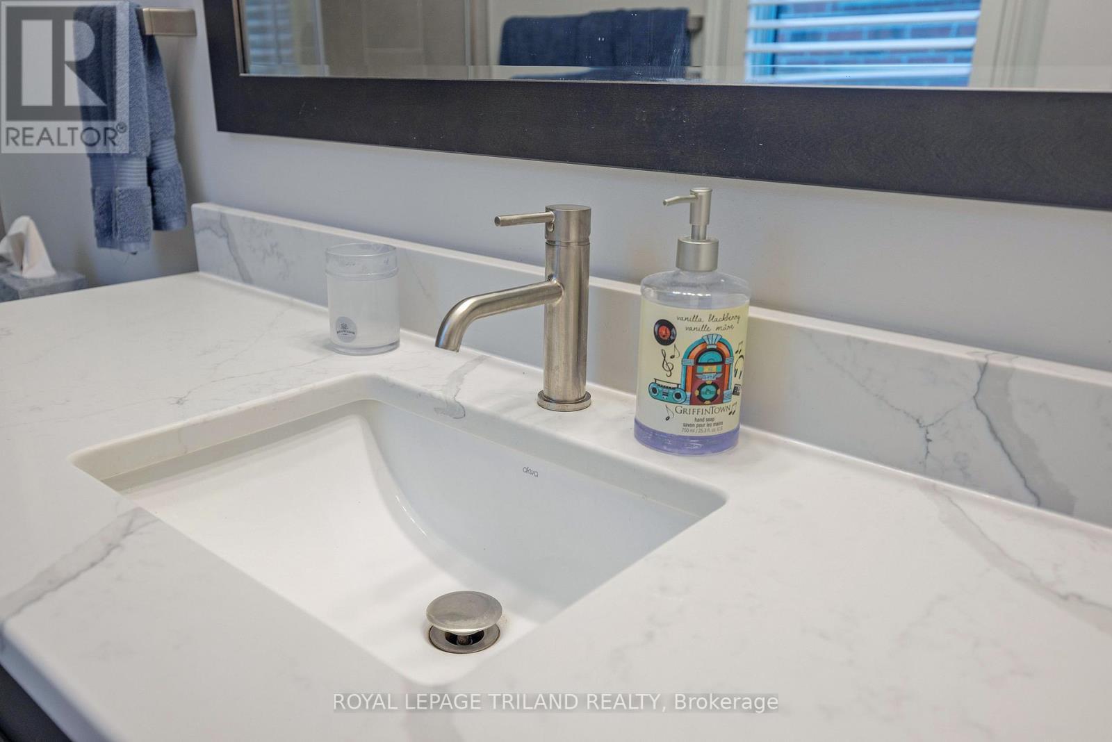 7 - 1617 Shore Road, London South (South A), ON