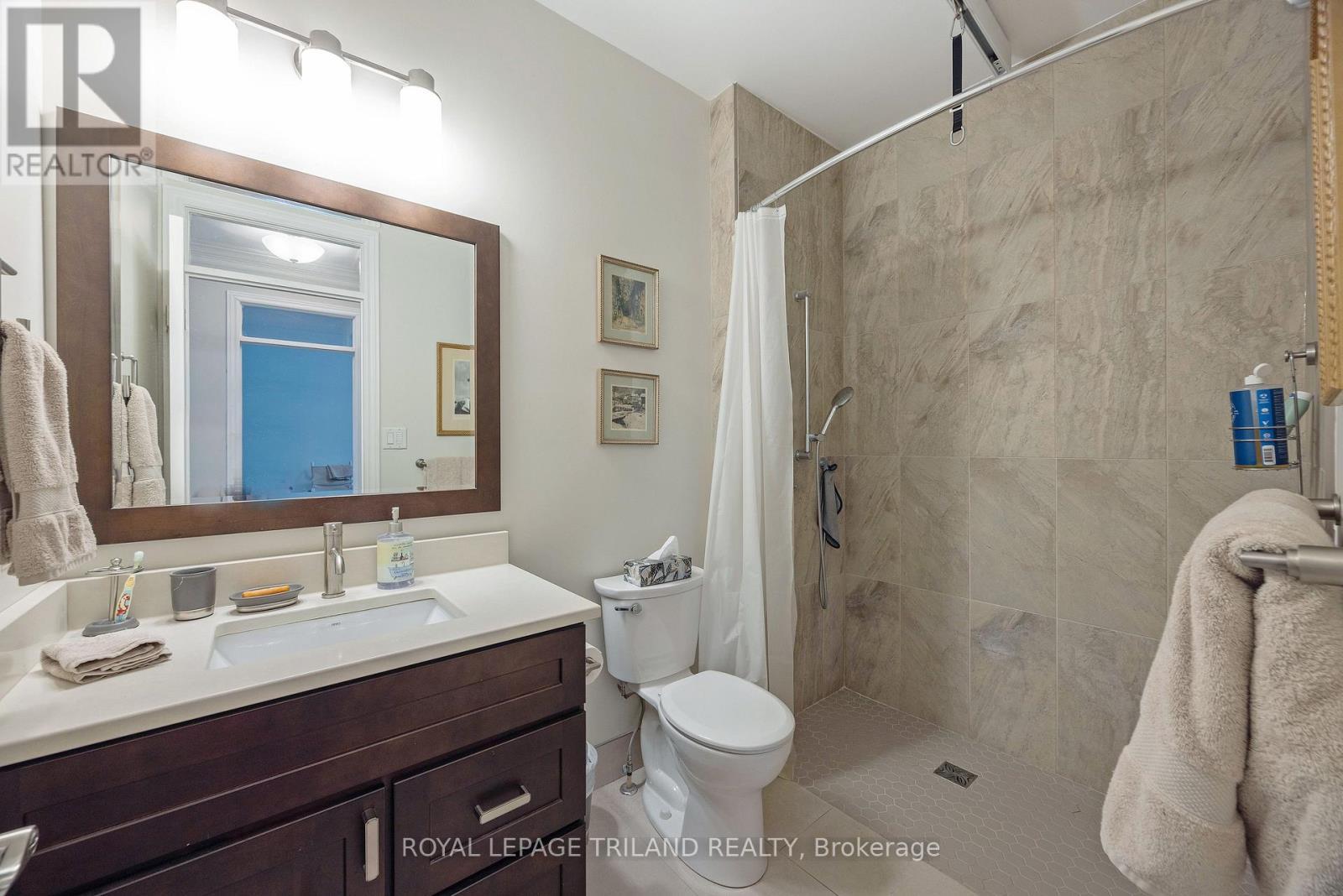 7 - 1617 Shore Road, London South (South A), ON