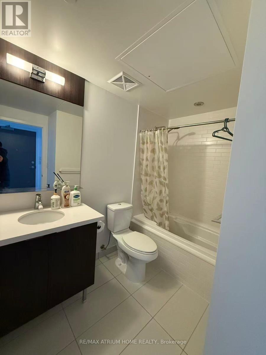3808 - 21 Widmer Street, Toronto, ON - Indoor Photo Showing Bathroom