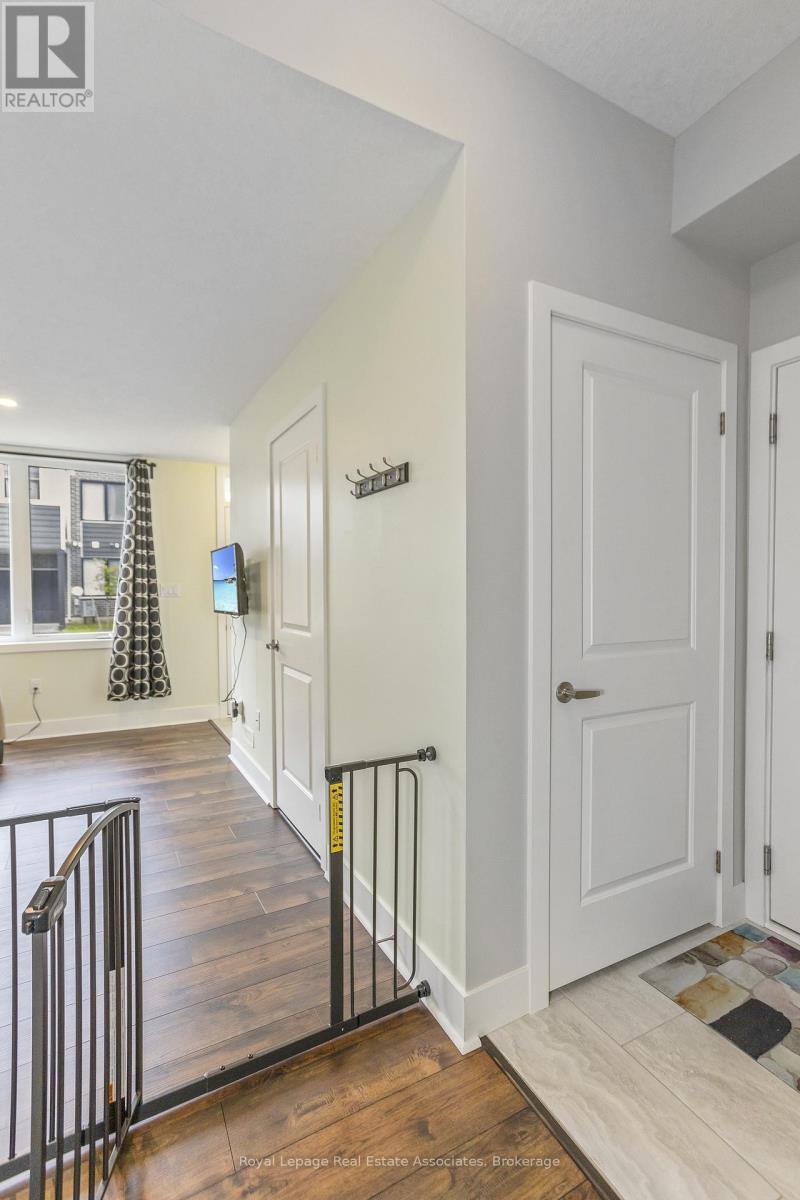 16 - 177 Edgevalley Road, London East, ON - Indoor Photo Showing Other Room