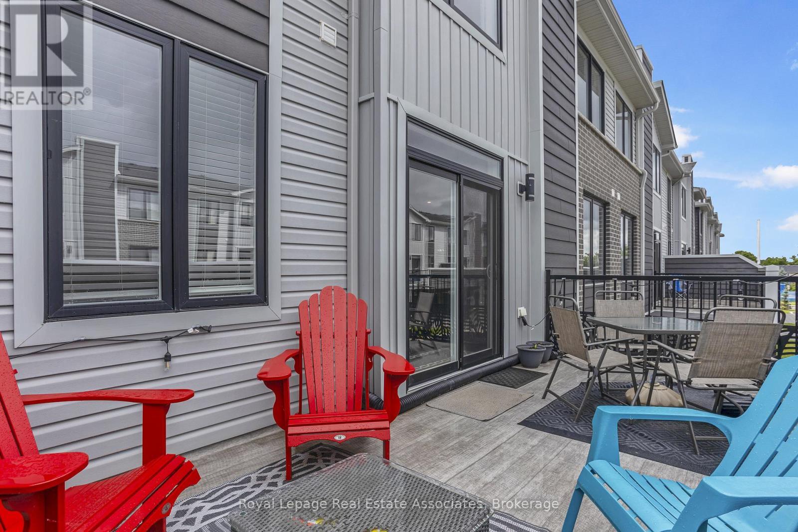 16 - 177 Edgevalley Road, London East, ON - Outdoor With Exterior