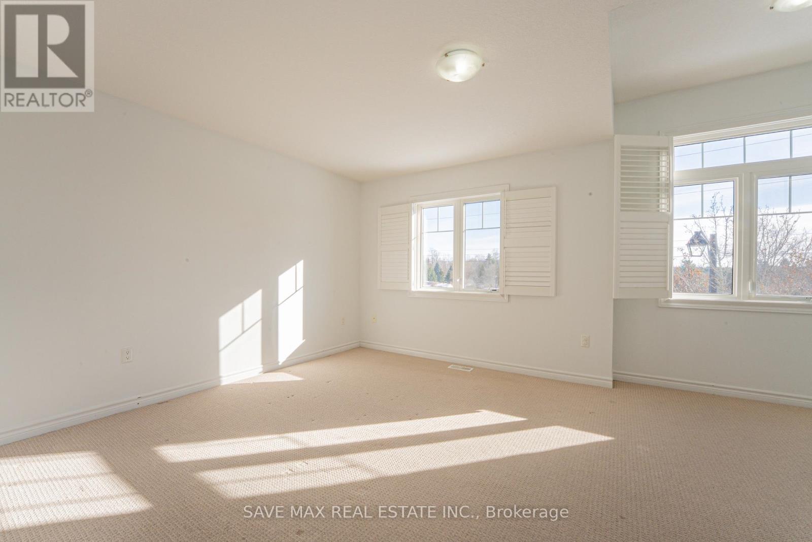 34 - 34 Arlington Crescent, Guelph, ON - Indoor Photo Showing Other Room