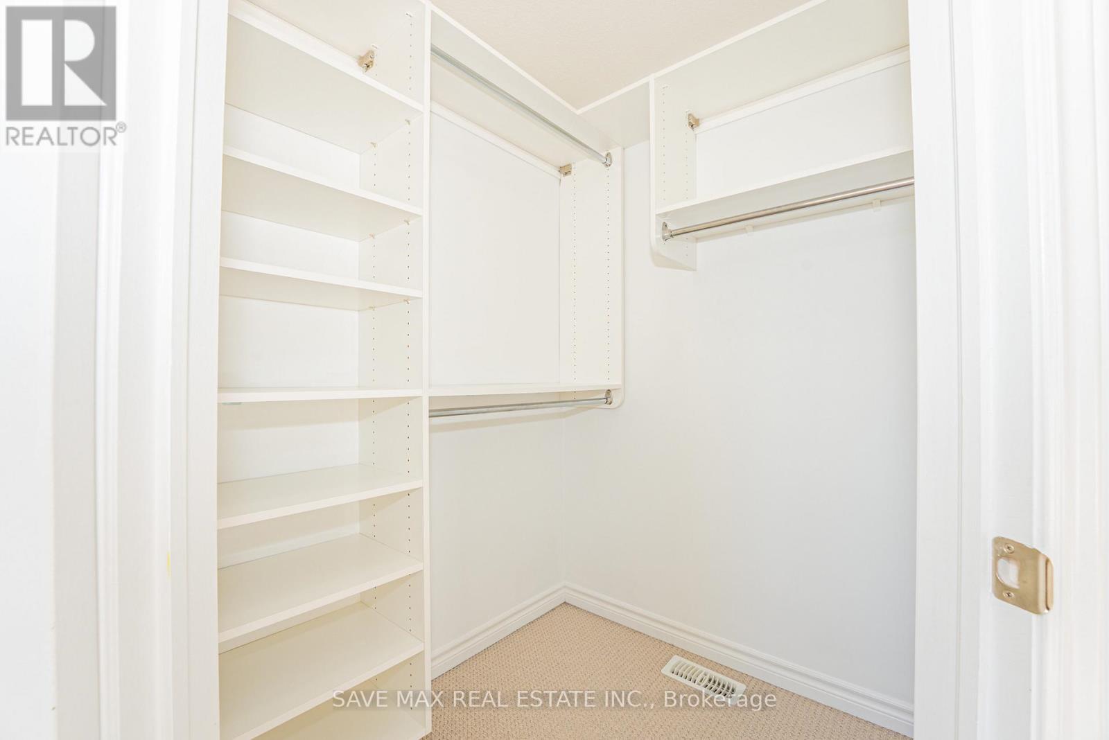 34 - 34 Arlington Crescent, Guelph, ON - Indoor With Storage